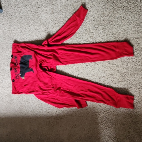 Bear Bum onesie. Bought in Jasper. Never used. Red. Size XS. - Picture 4 of 9